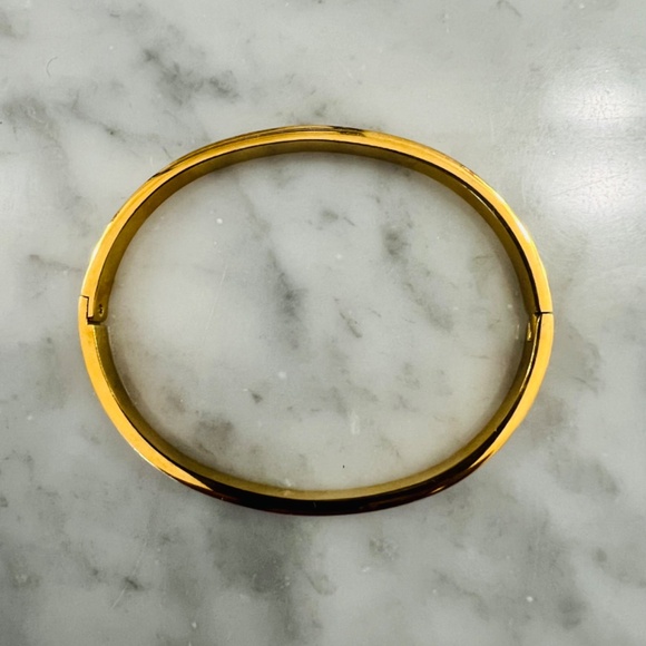 Womens Hinged Crystal Bangle Bracelet With Cubic Zirconia - Picture 6 of 10